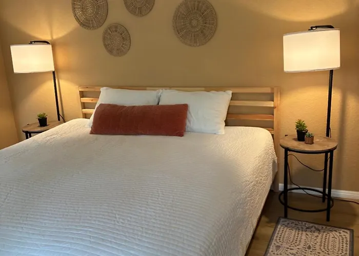 Holiday home Soothing 2-bedroom House In
